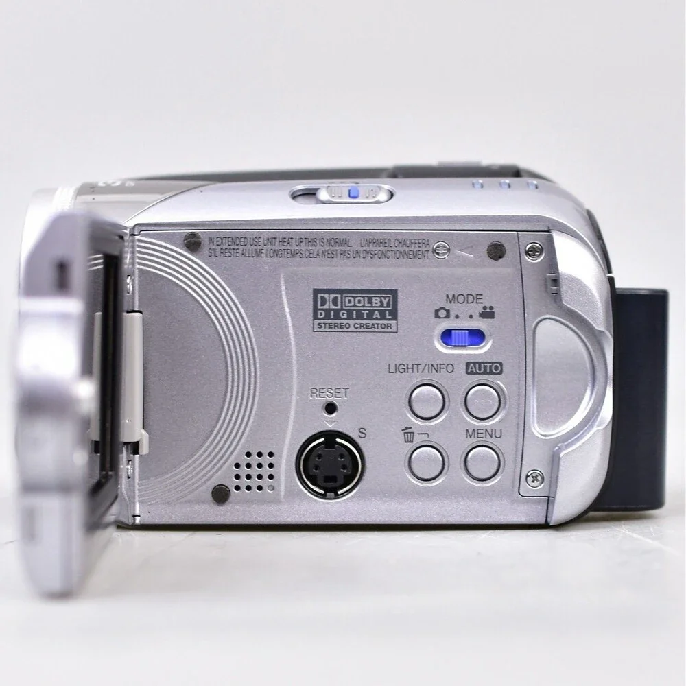 JVC Everio GZ-MG21U Silver 20 GB Hard Disk Drive Digital Video Camera Not Tested